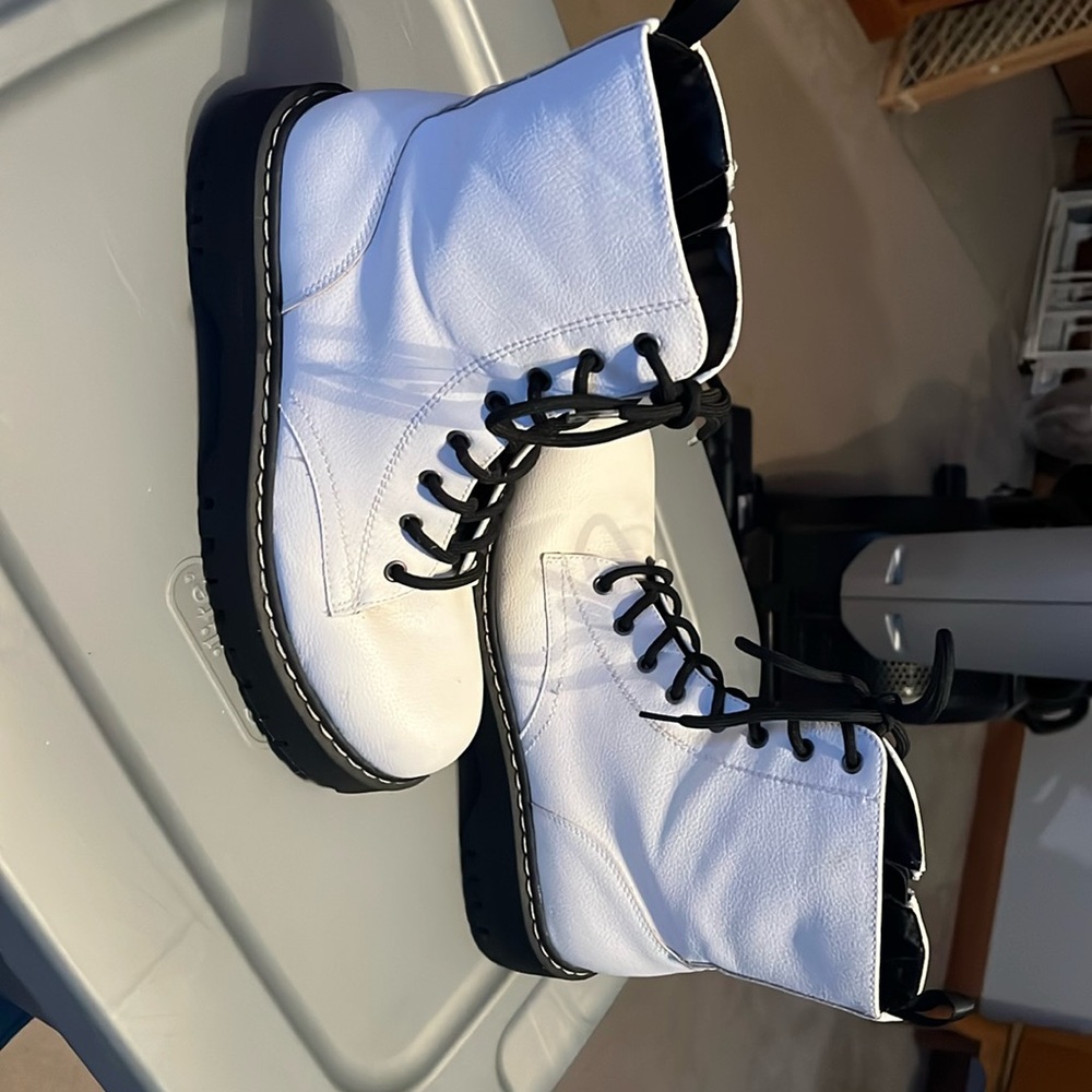 Sincerely Jules boots